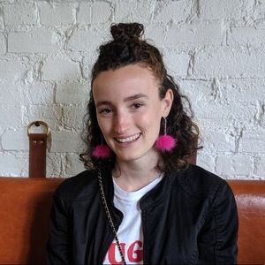 Meet your Posher, Hayley